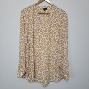 Torrid Georgette Hi-Low Pullover Blouse Size 1X Animal Print Long Sleeve Office